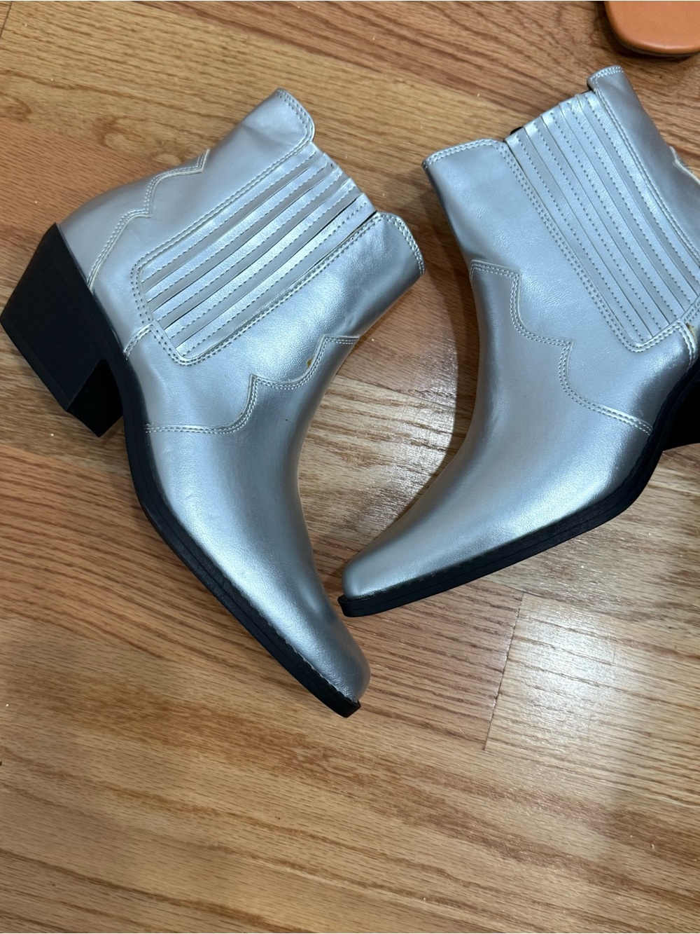 Metallic Silver Pointed Chelsea Ankle Boots